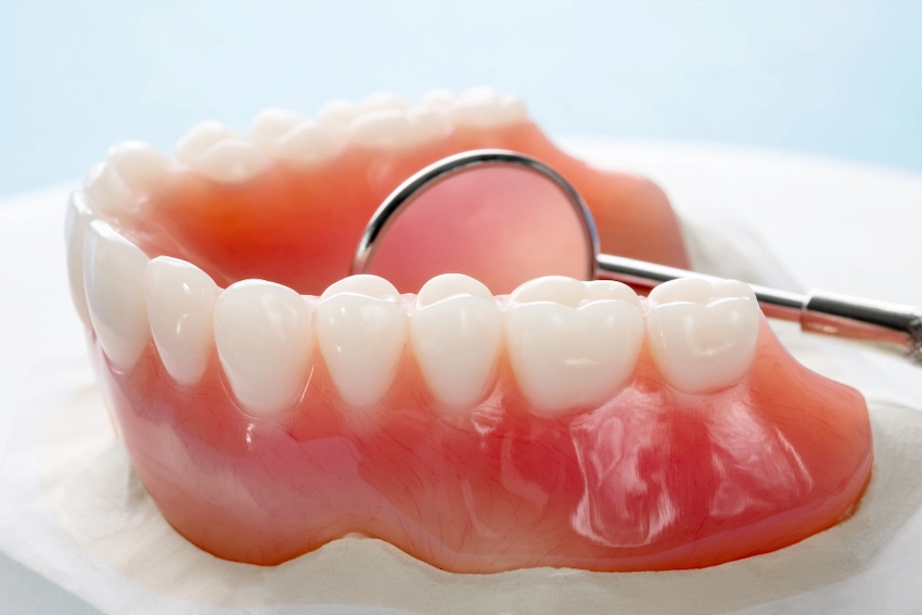 does denture adhesive cause throat cancer