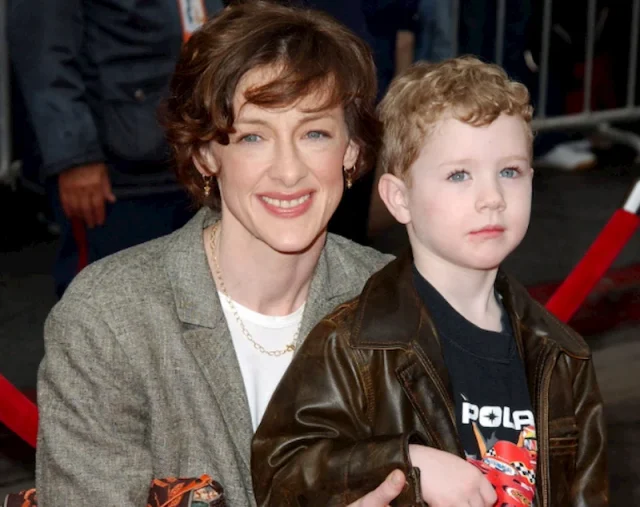 joan cusack teeth in 2005
