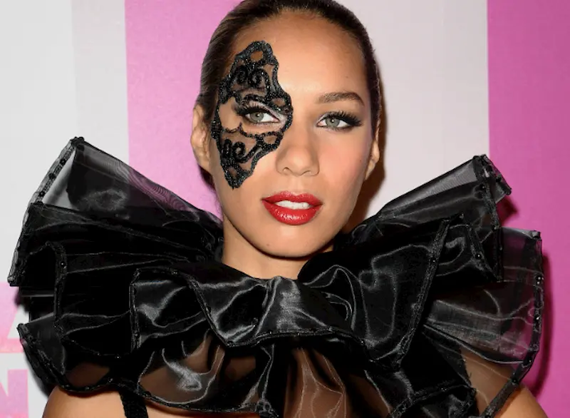 leona lewis teeth in 2010 leona lewis teeth in 2010