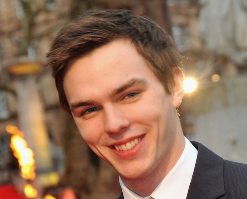 nicholas hoult teeth 2010