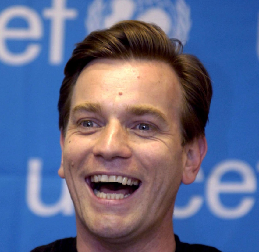 ewan mcgregor teeth 2005