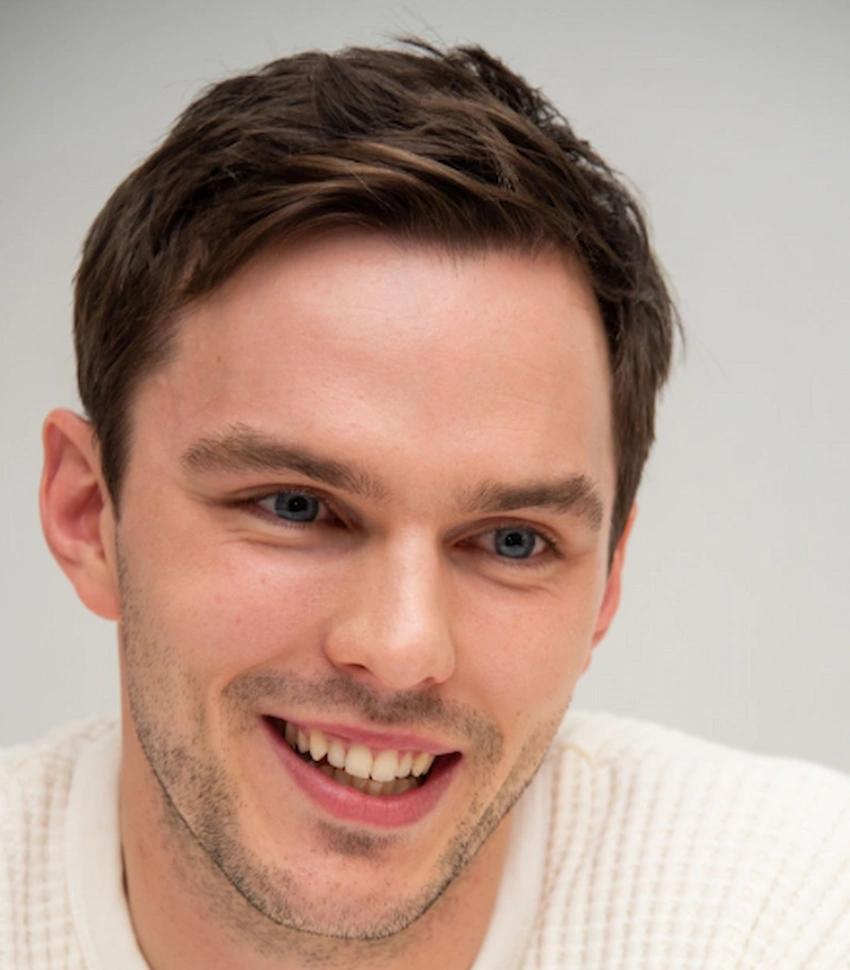 nicholas hoult teeth 2020