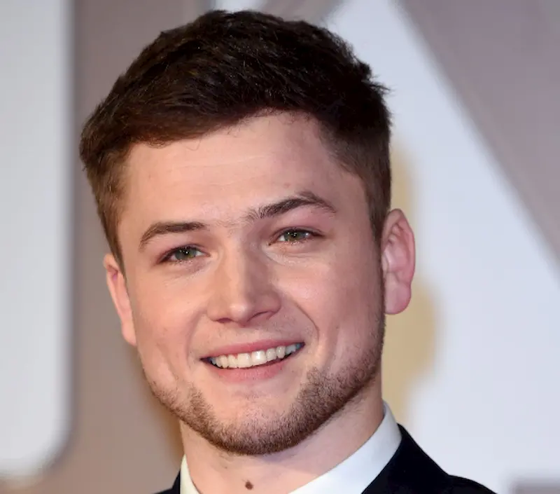 taron egerton teeth 2015 taron egerton teeth 2015
