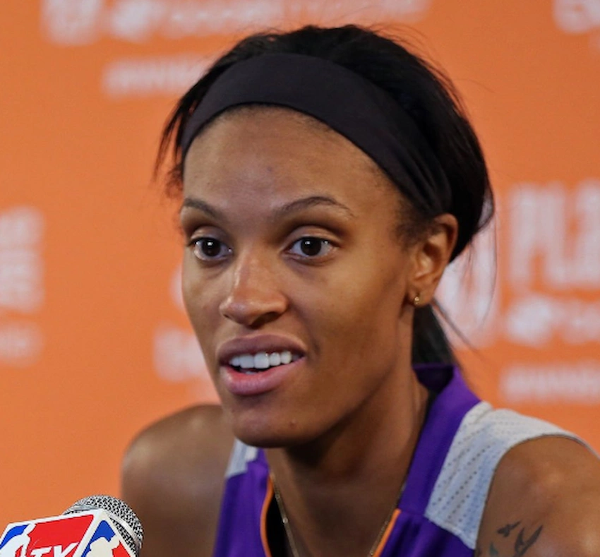 dewanna bonner teeth 2015