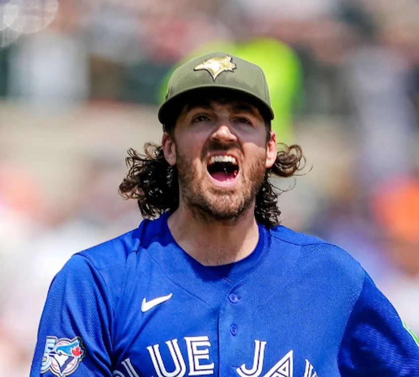 kevin gausman teeth 2026