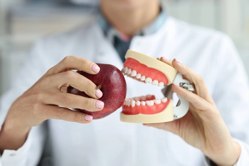 eating with dentures tips and foods to avoid