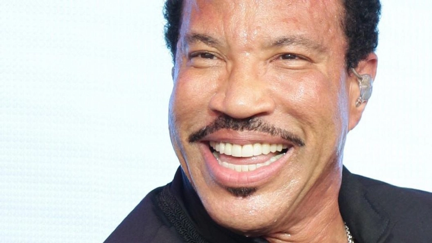 Lionel Richie Teeth: Truly an Iconic Smile Makeover