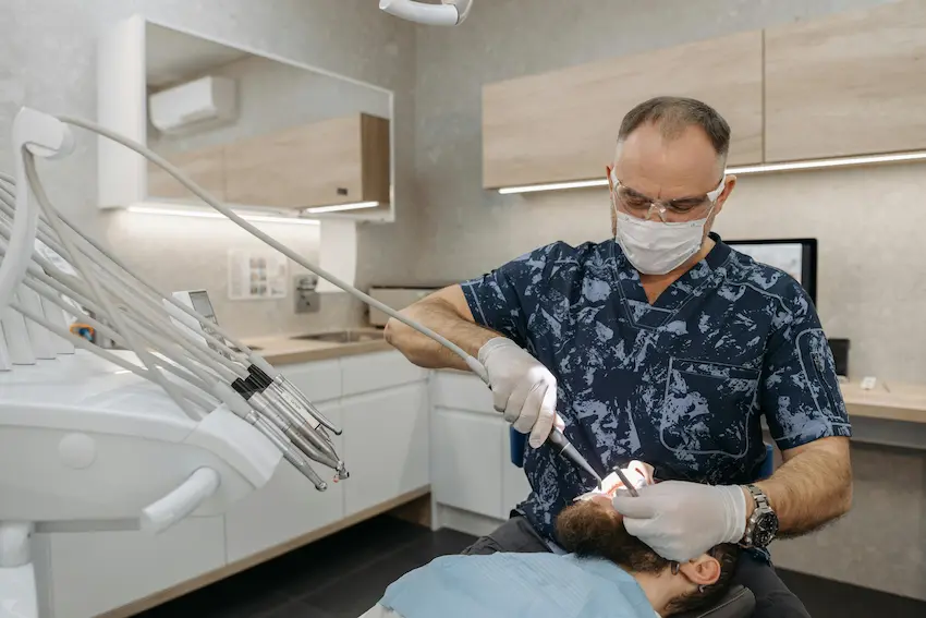 teeth-whitening-procedure