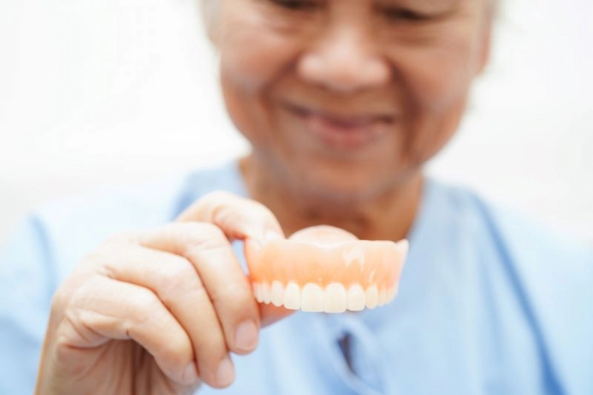 powder denture adhesives how long do they last